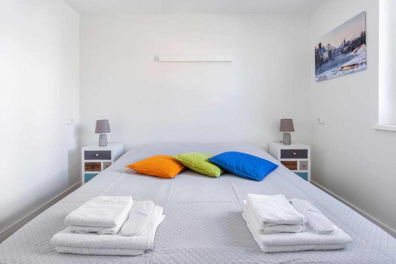 3 Bedroom Apartment 24H Self Check In, Free Parking, Ac, Fireplace VNO Extérieur photo